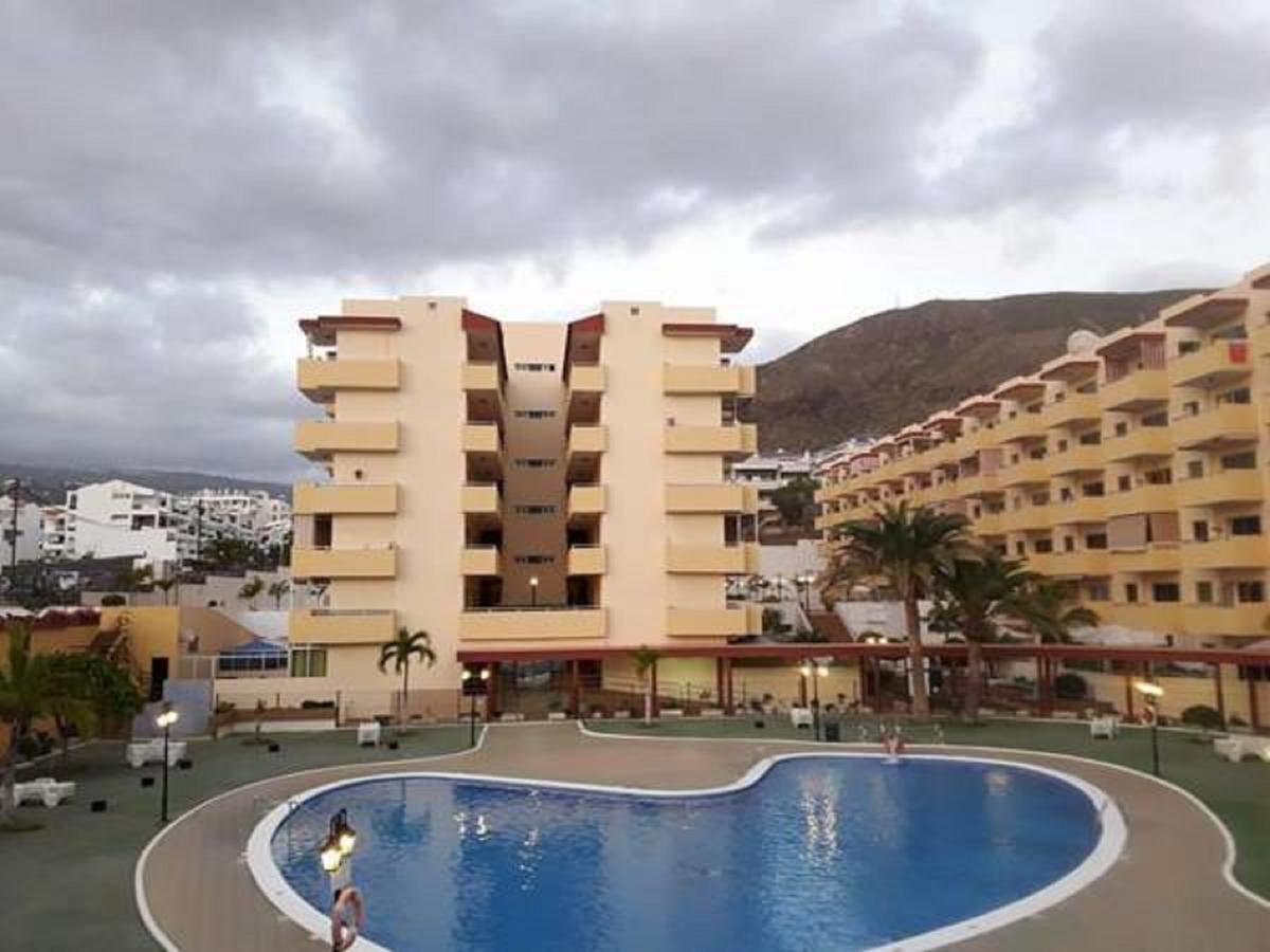 White Apartment Los Cristianos  Exterior photo